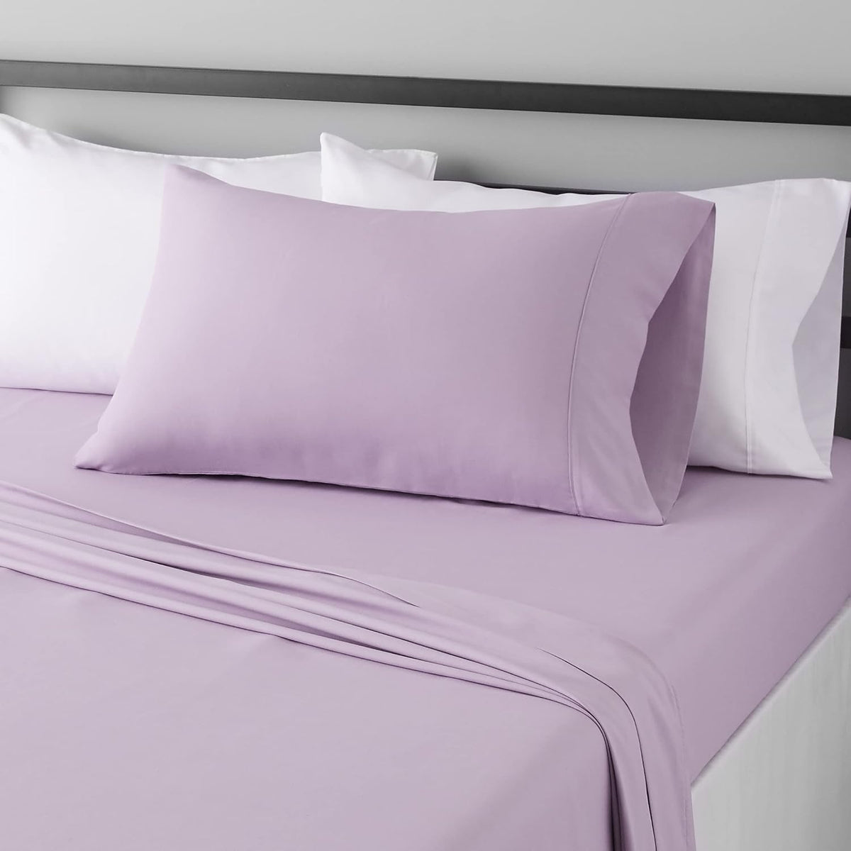 Amazon Basics Lightweight Super Soft Breathable Wrinkle-Resistant Microfiber 4-Piece Bed Sheet Set with 14-Inch Deep Pockets, Queen, Bright White, Solid