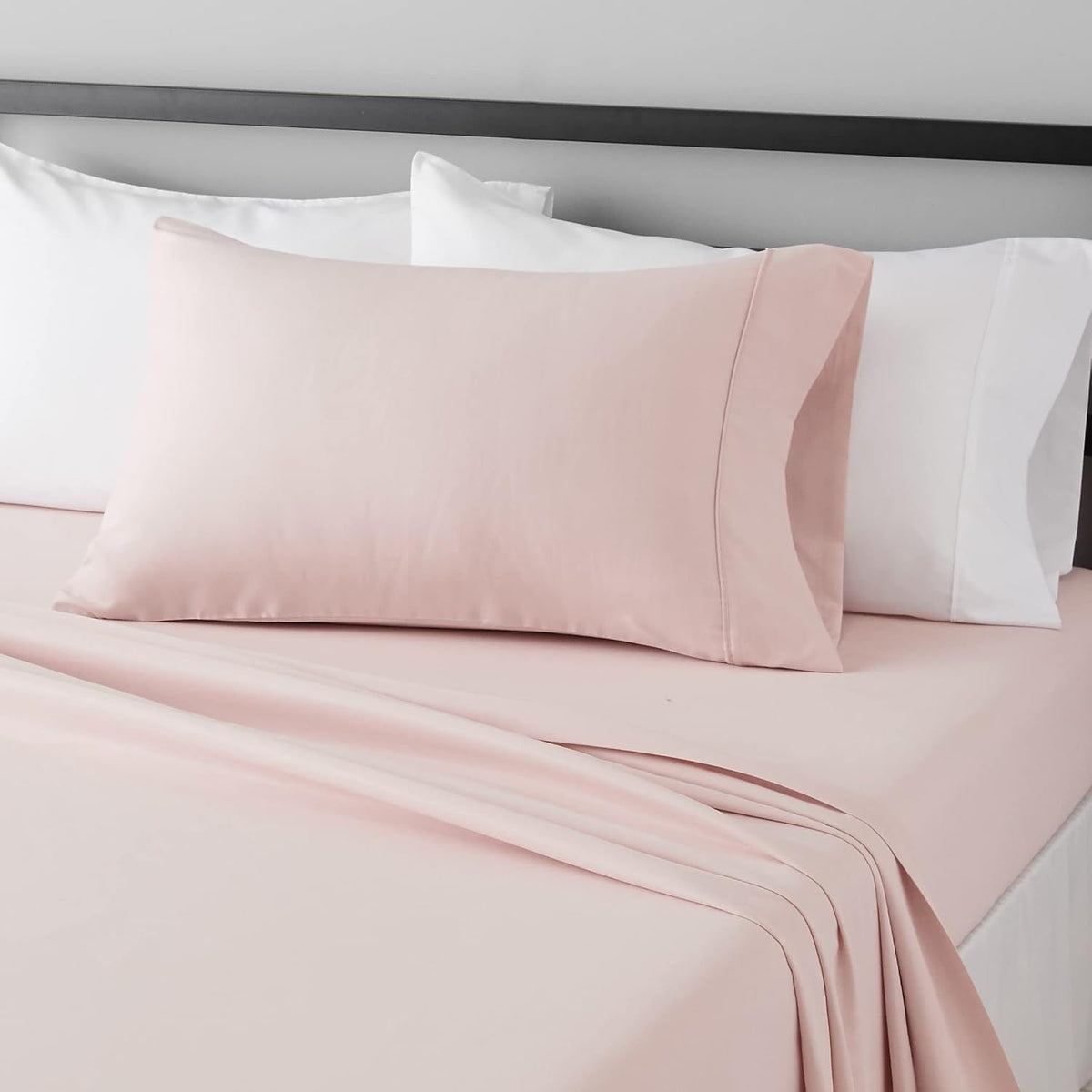 Amazon Basics Lightweight Super Soft Breathable Wrinkle-Resistant Microfiber 4-Piece Bed Sheet Set with 14-Inch Deep Pockets, Queen, Bright White, Solid